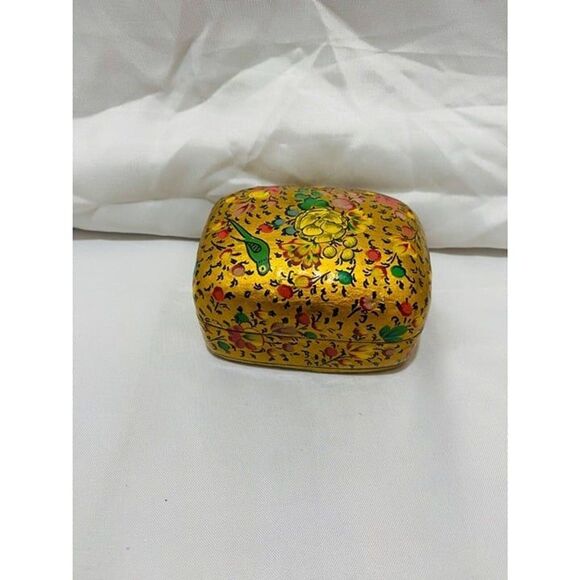 Vintage Kashmir Homemade Trinket Box Black Lacquered Floral Design 3.5 X 2.5 In. - Picture 5 of 9